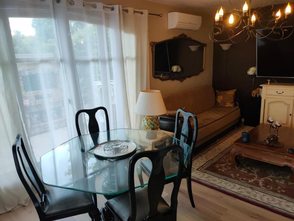 לס איסאמברה Villa Kahina מראה חיצוני תמונה