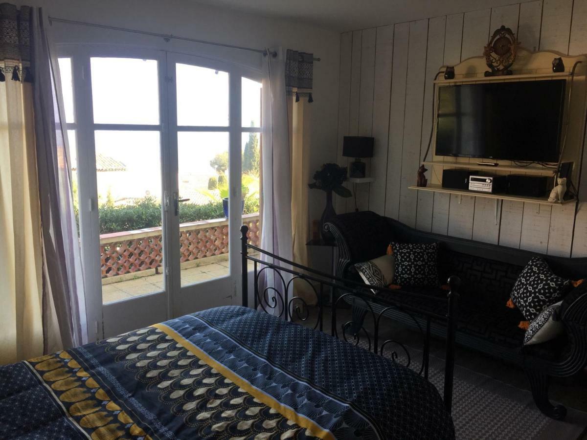 לס איסאמברה Villa Kahina מראה חיצוני תמונה